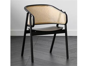 港式西餐廳北歐進(jìn)口實(shí)木藤編椅休閑簡(jiǎn)約