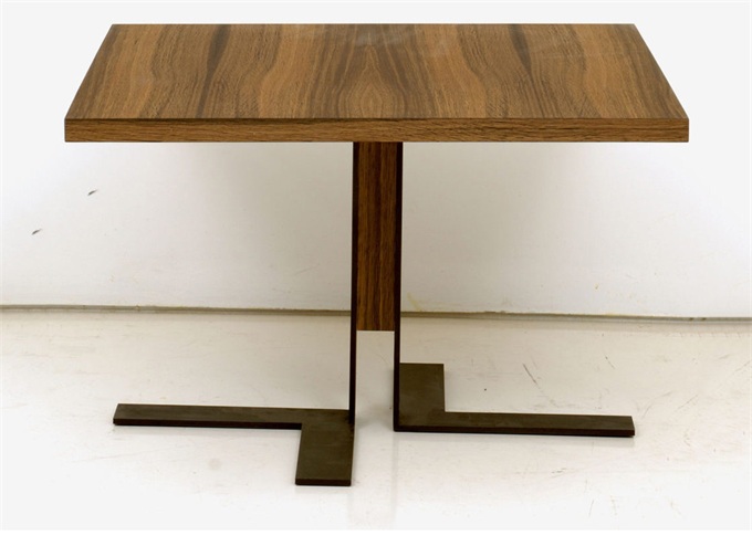 西餐廳鐵藝桌腳簡(jiǎn)約實(shí)木西餐桌