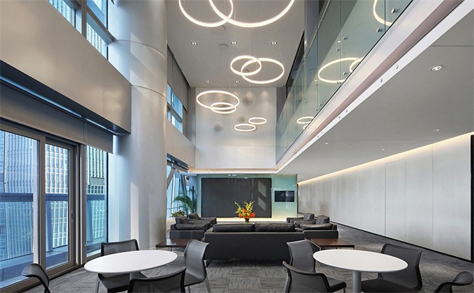 高端CBD大樓上的總部辦公樓設(shè)計有什么特點(diǎn)呢?-海德利設(shè)計